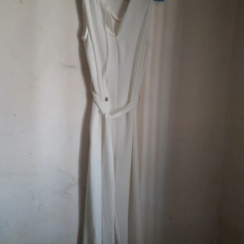 White one-piece jumpsuit like new, size M