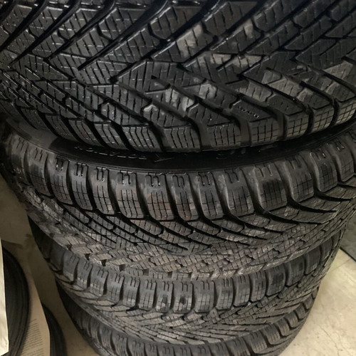 Opel Corsa 16-Inch Wheel Tires like new, winter 196/55/16