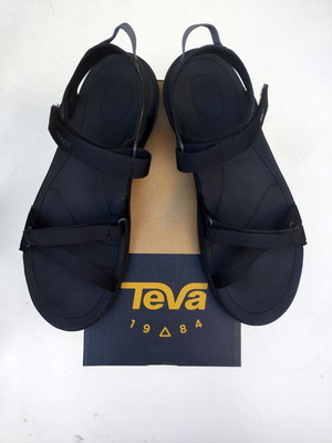 Teva women's black sandals size 40