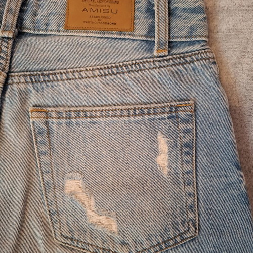 Amisu mom fit jeans like new, regular light blue