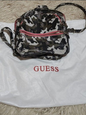 Guess backpack size M new