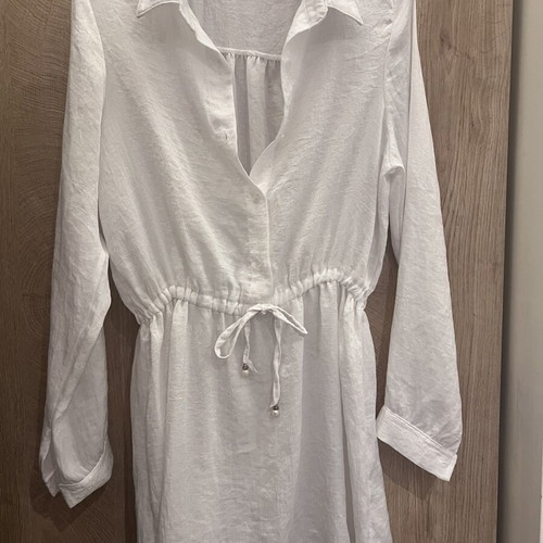 White airy dress with buttons and waist tie like new