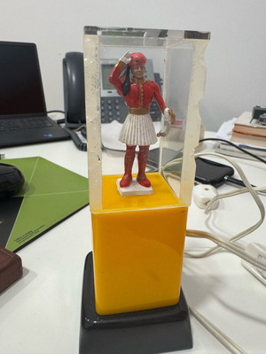 Evzones soldier figurine in plastic illuminated base like new