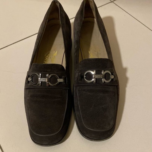 Salvatore Ferragamo gray moccasins like new with silver buckle