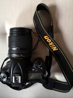 Nikon D7200 σαν καινούργιο με 2 φακούς 18-105 VR & 60mm Macro