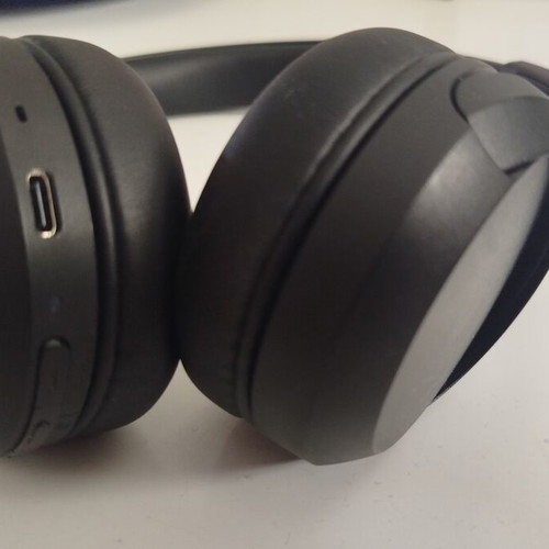 Sony WH-CH520 wireless headphones
