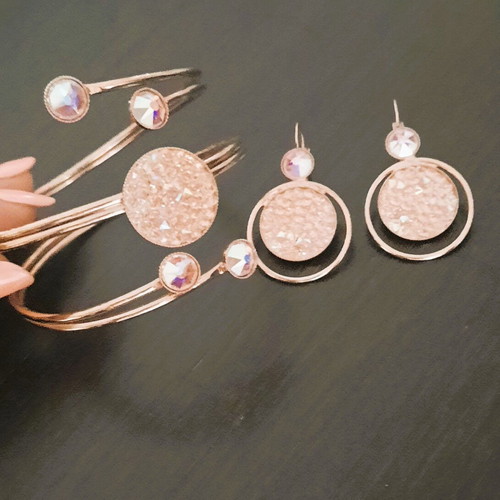 Don Joyelli jewelry set in rose gold tone, like new