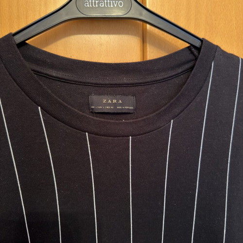 Zara men's black striped T-shirt like new, cotton, size L