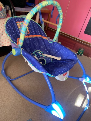 Relax Fisherprice μεταχειρισμένο με δόνηση και δύο θέσεις ξαπλώματος