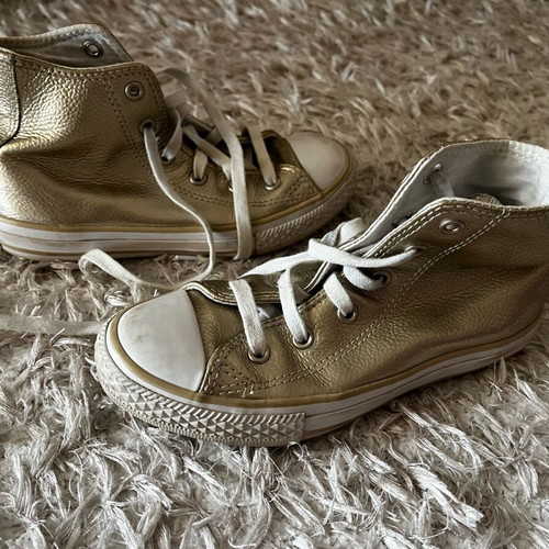 Converse All Star size 32 like new, white and gold sneakers
