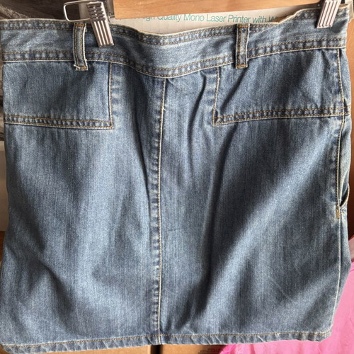 Jean skirt like new, size M 38 10, blue