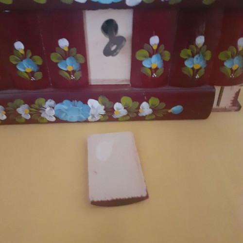 Collectible wooden jewelry box like new with key