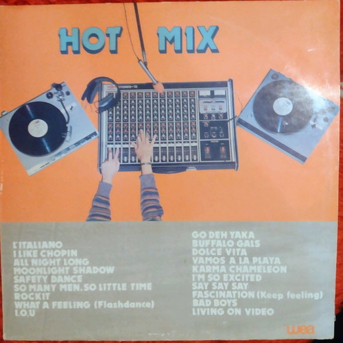 Vinyl records used, pack of 6 with collections of older decade songs