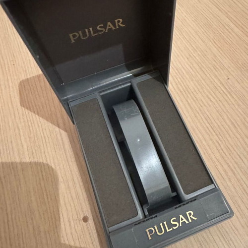 Pulsar watch with silver bracelet like new