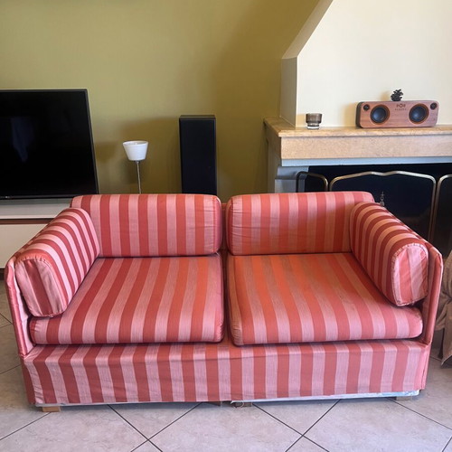 Two-seater sofa used, solid wood, dimensions 160x90x60 cm