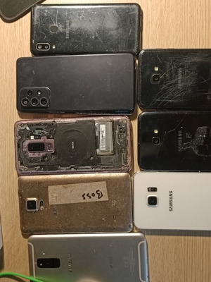 Samsung mobile phones for parts used
