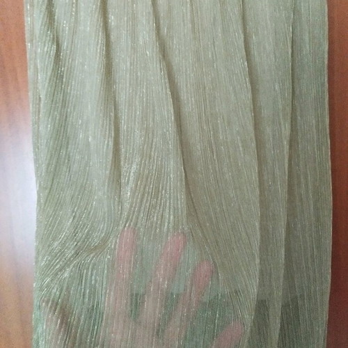 Pleated gold skirt one size like new