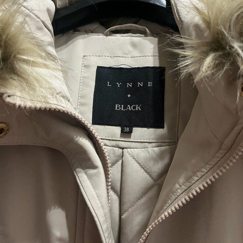 Lynne beige jacket like new, size M