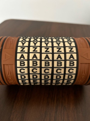 Cryptex plastic like new with 5-letter code
