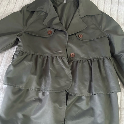 Camelot women's short khaki trench coat like new