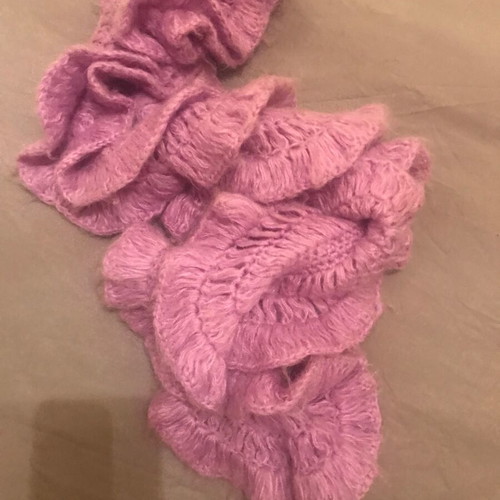 Lilac scarf new, wool, very warm with nice knitting