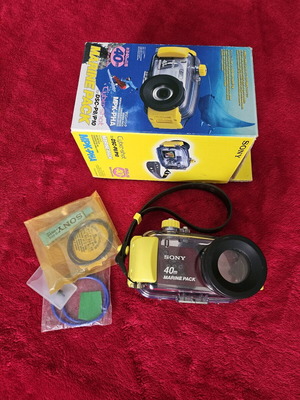 Underwater photo case like new with box and accessories