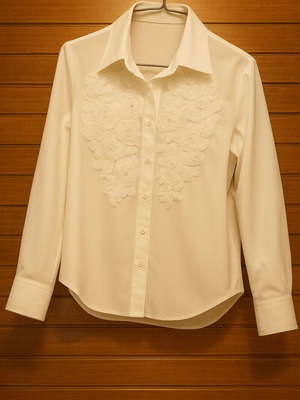 White Carmen long-sleeve shirt like new, size L