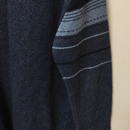 Wool cardigan used, black and gray, size L