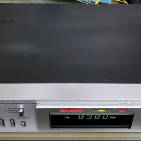 AKAI AT-V04 FM Stereo Tuner used