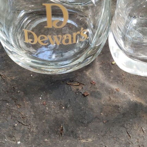 Whisky glasses new, set of 7 Dewars and 2 Famous