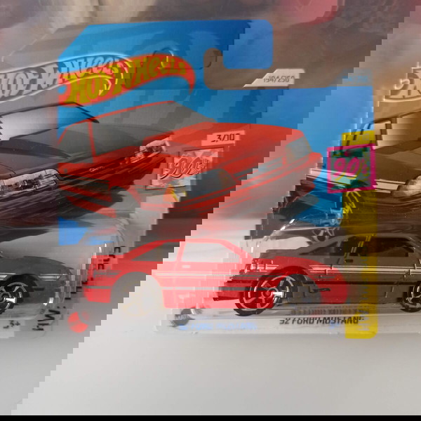 Hot Wheels - '92 Ford Mustang - Red 2024 The '90s |