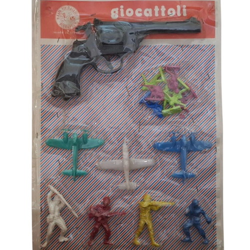 Vintage Bioparkon card with plastic Greek toy soldiers 1980s panigyriotiko game