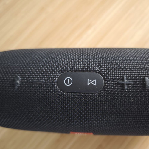 JBL Charge 3 Bluetooth speaker, fully functional
