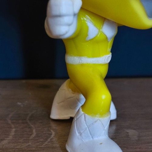 2018 Yellow Ranger Burger King figure