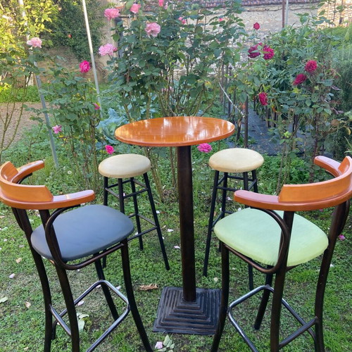 Stool like new with leatherette seat and wooden backrest