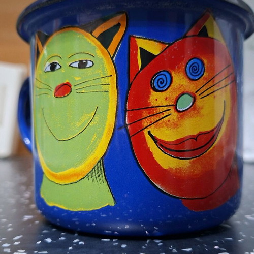 Smaltum enamel mug new with hand-painted cat figures