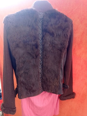 Дамско кафяво сако като ново с естествена кожа и заешка кожа