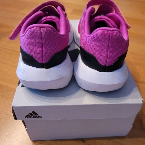 Adidas athletic shoes no30 fuchsia like new