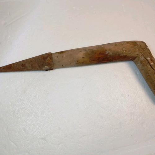Old planting tool used, 27cm