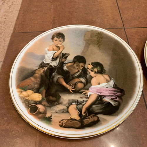 Decorative plate 27 cm Bone China porcelain England with Murillo painting