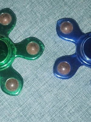 Fidget spinners used, pack of 2 pieces