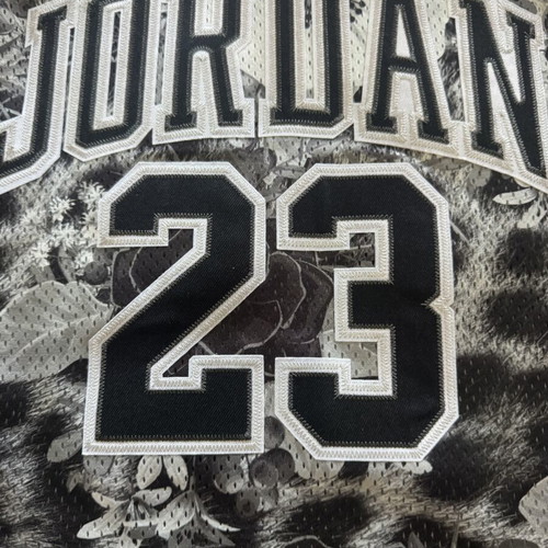 Jordan Kids' T-shirt size XL like new, black
