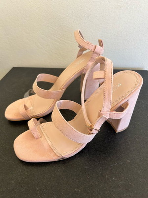 Migato sandals beige with transparent strap new, size 40
