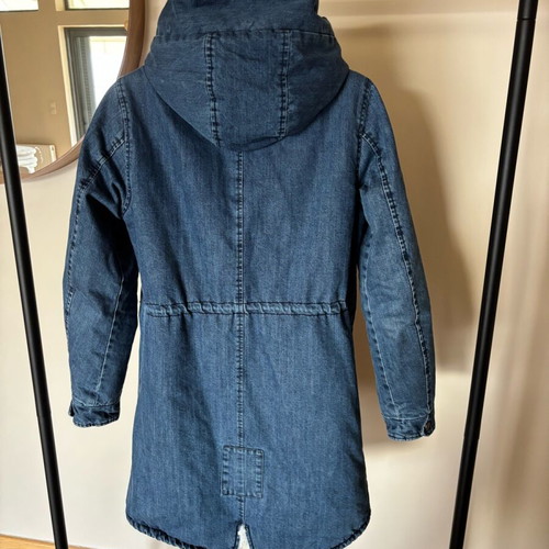 Di&A denim coat size M like new with inner fur and hood