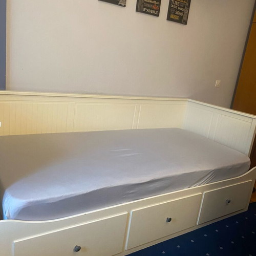 Hemnes IKEA sofa bed like new with mattress