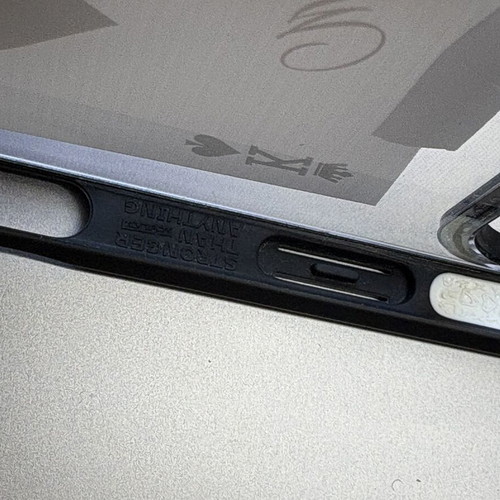 Iphone 16 Mobilfox case like new