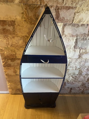 Children's room furniture boat-shaped like new