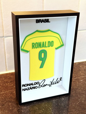 Ronaldo Nazário De Lima Brazil Fc logo collectible like new