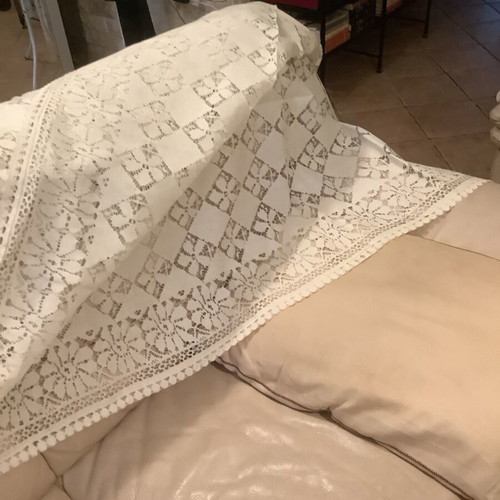 Lace Tablecloth new, 180cm width and 215cm length