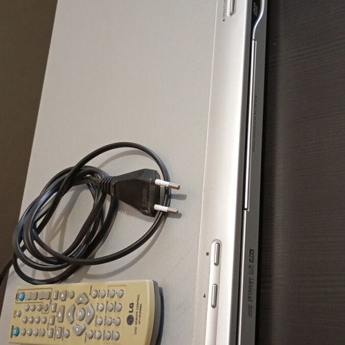 LG DVD/VCD/CD player used with remote control